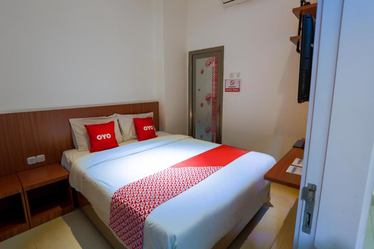ג'קרטה Super Oyo 3109 Point Inn מראה חיצוני תמונה