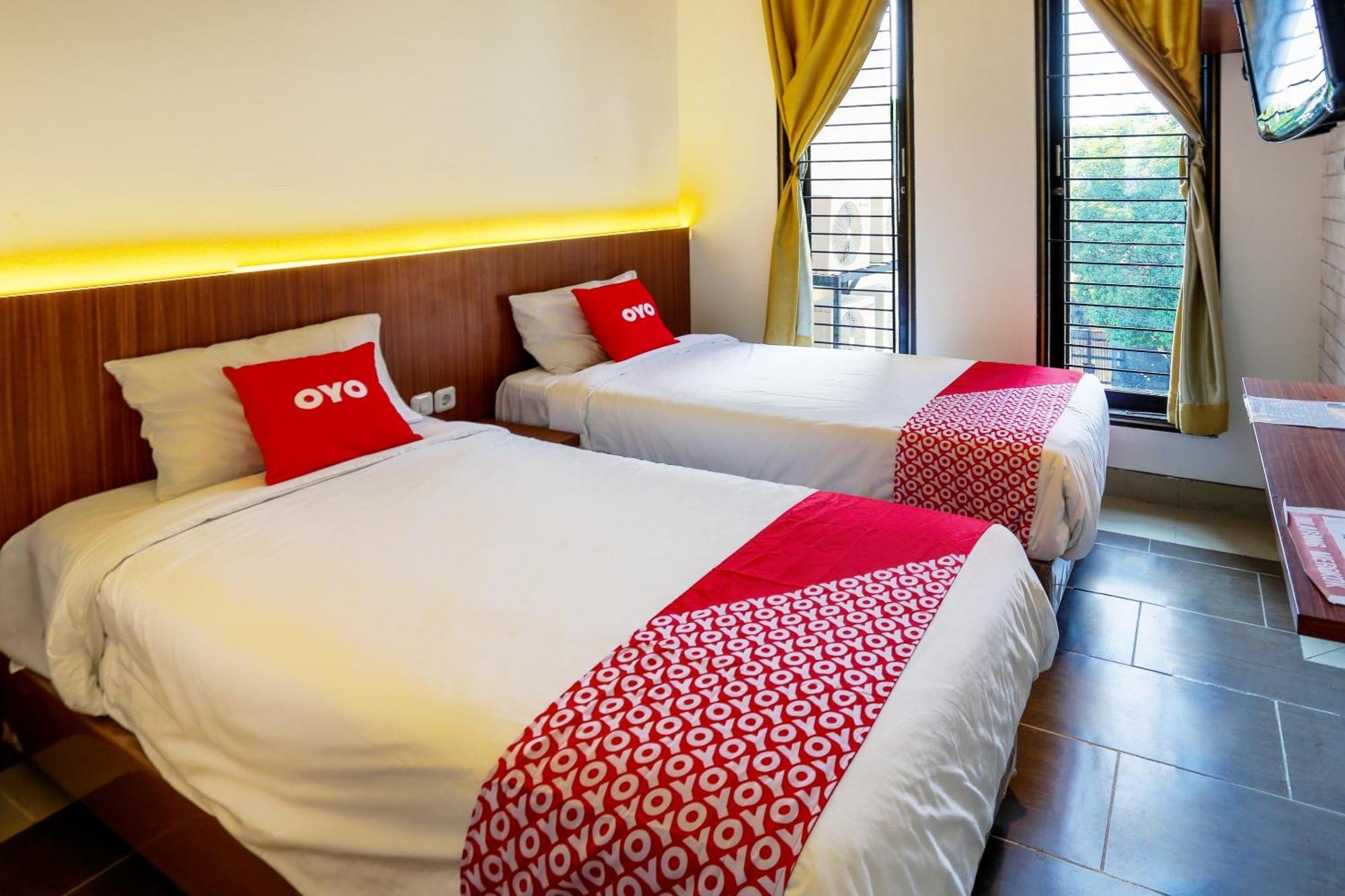 ג'קרטה Super Oyo 3109 Point Inn מראה חיצוני תמונה