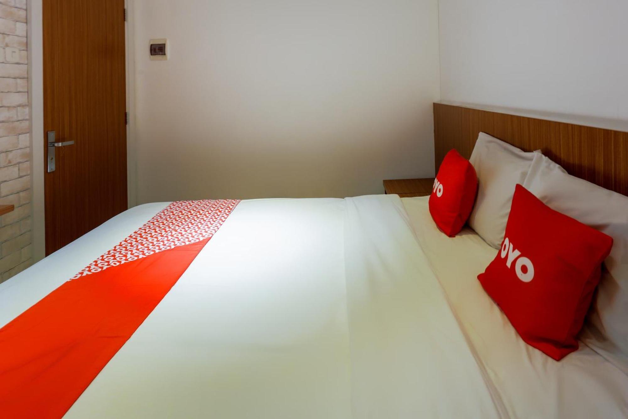 ג'קרטה Super Oyo 3109 Point Inn מראה חיצוני תמונה